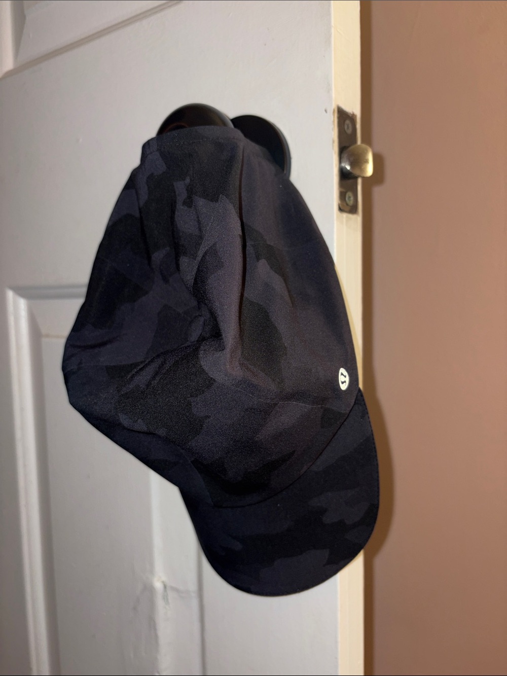 Lululemon Women’s Fast and Free Run Baseball Hat Incognito Navy Blue Camo